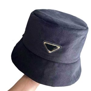 Designer Ball Caps 23 New P Family Velvet Fisherman Hat Gold Triangle Label Hat Autumn and Winter Warm Men's and Women's Hat GH4V