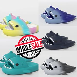 Designer Sandaler Slides Sandaler Lovely Mens Womens Summer Slippers Beach Indoor Pantoufle Hotel House Slides Wemen Soild 35-45