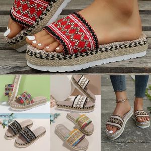 GAI GAI GAI Designer Slides Stile etnico di grandi dimensioni per donna Mulo con fondo spesso Bocca di pesce Corda di canapa Colore caramella Pantofole con piattaforma Produttore all'ingrosso