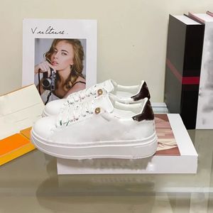새로운 디자이너 최고의 발목 봄 여성 신발 통기성 수분 에디션 패션 스포츠 레저 휴대용 보드 러닝 크기 EUR 34-41