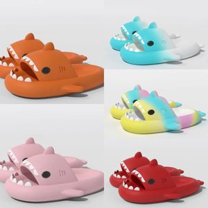 2024 Designer Sandaler Slides Sandaler Herrkvinnor Rainbow Slippers Beach inomhus Pantoufle Hotel House Slides Wemen Easy