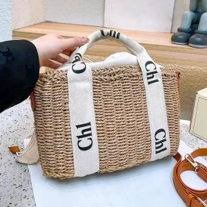 Woody Weave Raffias Lüks Tasarımcı Plaj Çantası Kadın Çanta Seyahat Duffle Omuz Samanı Tote Çanta Adam Hafta Sonu Debriyaj Büyük Alışveriş Crossbody Yaz Sepet Çantaları