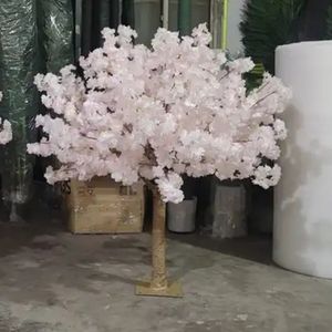 卸売り屋外および屋内人工植物白い桜の花の木の絹の咲く結婚式の装飾のための木