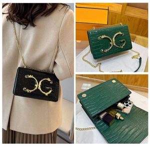 مربع نمط حجر سلسلة جديد مع حقيبة كتف واحدة Crossbody DG Women Women's Handpag Trend تنقل حقيبة صغيرة اللون