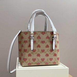 Heart Print Crossbody Designer Bag For Women Bucket Shoulder Bags ccoas Elegant Work Luxury Handbag Hand Tote Bag Purse 240108