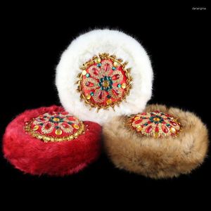 Berretti invernali cinesi Xinjiang Uighur cappello da ballo per donna adulto top stile folk berretto performance sul palco cappelli di pelliccia con strass da donna