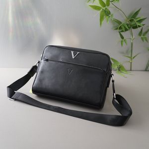 Fashion Designer Mens Wallet Bag Leather High Quality Crossbody Backpack Men Bags Card Holders