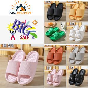 Free shipping Designer Slides Women's Holiday Slippers Classic Flat Slippers Casual Sandals Summer Fashion Women's Beach Anti Slip Sandals