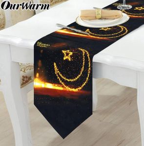 OurWarm Eid Mubarak Runner da tavolo Ramadan Calendario Cena in famiglia Decorazione per feste Panno Ramadan Mubarak Runner da tavolo nero C01253093223