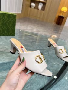 1 Luxury Women Wedge Platform Mystic White Mules Sandaler Sandal med låda