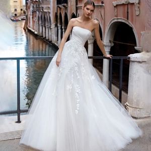 Stunningbride 2024 New Simple A-Line Wedding Dresses Backless Bride Robes Elegant Strapless Neck Lace Appliques Sleeveless Bridal Gowns Buttons