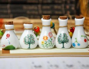 Bottle 10pcs/lot Ceramic Perfume Bottle in Pendant Necklaces Nice Essential Oils Ceramic Parfum Bottles with Wood Lid in Refillable