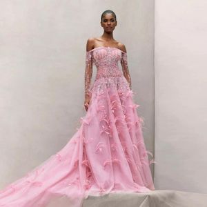 Party Dresses Luxury Pink Rhinestone A-Line Long Prom Shiny Beaded Feather Boat Neck Bowns Se genom full ärmar Formell klänning