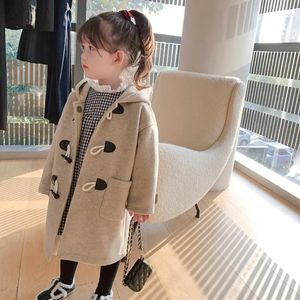 Baby Girls MidLength Warm Coats Autumn And Winter Children'S Clothing Korean Lapel Fashion Overcoat Kids Jackets Style 240108