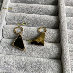 Stud Diamond tri-angle symbole design black stud hoop women 18K gold silver letter engrave dangle earrings girls wedding jewelry 2024