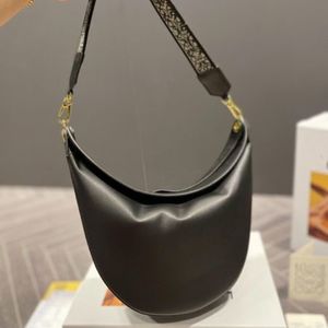 2024 STYLA HÖGA KVALITET KVALIENS FÖRSTA BAG LOWEEKS DESIGNER Bag Classic Full Leather Time-Brand Design Shoulder Bag Crossbody Bag Wandering Bag