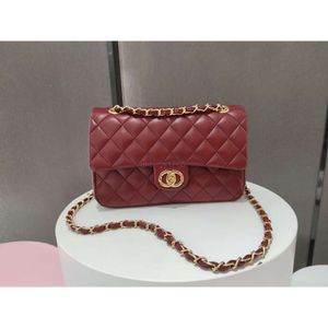 Bolsa de noite cf clássico bordado bordado crossbody chapellybag com saco de vento pequeno e perfumado na moda, comando de uma bolsa feminina de um ombro na moda