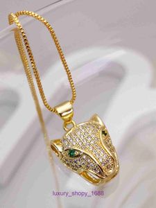 Bildäcks amuletthalsband lyxiga fina smycken Leopardhuvudhängen halsband med mikrouppsättning zirkonsten design fashionabla och smycken med originallåda