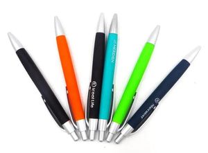 atacado de borracha de plástico com impressão de logotipo personalizado entrega rápida recarga preta caneta esferográfica caneta promocional personalizada BJ