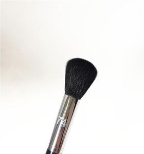 Pro Small Blush Brush 74 gethår ​​runt platt pulver konturering Markera Sculpting Brush Beauty Makeup Blender Tool6642514