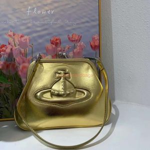 Designers Vivienne Bag Netizen Empress Dowager Saturn präglad klippväska underarmsäck Leisure Små kedja handhållen kvinnors väska
