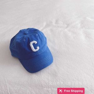 デザイナーBeanieskull Caps Academy Style Style Childrens Baseball Hat with Minimalist Letter CトレンディボーイズアンドガールズストリートPography幼稚園太陽シェーディングアヒルha