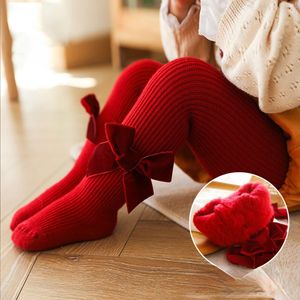 Collant per ragazze addensate per l'inverno Natale Leggings per bambini caldi Calze per bambini 0-4 anni Collant per bambini con fiocco lavorato a maglia 240108