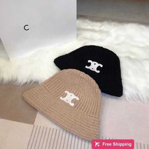 Designer Ball Caps Hat Women's Autumn and Winter 21 New Lisa Yang Mi's CE Triumphal Arch Knitted Woolen Fisherman's Hat Fashion MQC3