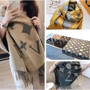 New Cashmere Scarf L brand V scarf Winter Style Thickened Shawl Western Fashion Burst Neck Everything Casual AAA