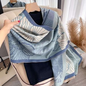 2024 New Autumn Winter Flower Print Thickened and Warm Women's Shawl Fashion Cashmere Skincare Short Tassel Scarf