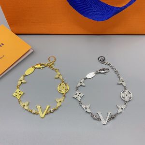 Med Box Designer Women Crystal Armband Gold Silver Classic Charm Armband Flower Girl rostfritt stål Smycken Kvinnor Högkvalitativ Hip-Hop-armband