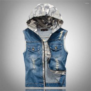 Gilet da uomo Gilet di jeans coreano Primavera Autunno Cappotto con cappuccio mimetico strappato sottile Uomo Senza maniche Tasca con cerniera Giubbotti Gilet punk