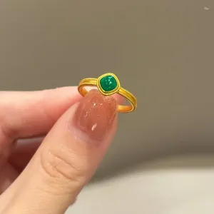 Cluster Rings Vintage Green Crystal Rhombic Emerald Ruby Golden Ring For Women Fashion Retro Delicate Court Style Jewelry Wholesale