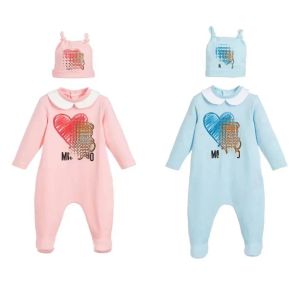 Ins Bebek Aşk Kalpleri Karikatür Bear Someers Bebek Kızlar Mektup Baskılı Kavur Uzun Kollu Tulumlar Şapkalar Moda Toddler Çocuklar Pamuk Tırmanış Giysileri S1005