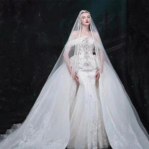 Klänningar 2023 Crystal Luxury Mermaid Wedding Dresses Brudklänningar med överskjolar från Shoulder Lace Ruched Sparkle Rhinstone Dubai Vestidos