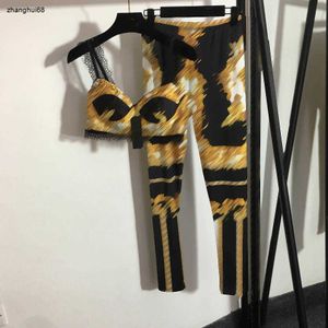 Lyxiga kvinnor Tracksuit Designer Clothing for Ladies Summer High Quality Retro Printed Spets Sling Tube Top+ Elastic Slim Leggings 09 jan