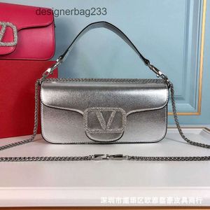 Crossbody Çanta Valantinos Çanta Çanta Çantaları Eyer Tasarımcı Kadın Çanta Cüzdan Beach Crystal Crystal Adam Orijinal Deri Hisset Cowhide Çanta 6fdm