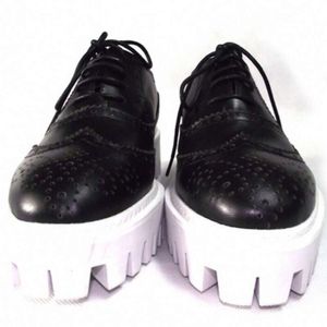 2023 Klasik Kalın Topuk Platform Moda Dantel Yukarı El Yapımı Beyaz Siyah Brogue Oyma Deri Ayakkabılar