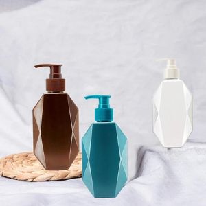 Liquid Soap Dispenser 300 ml/500 ml PET PORTABLE DISPENSERS Creative Shampoo Press Bottle Shower Gel Gel Refillable Badrum Jar Hushållsverktyg