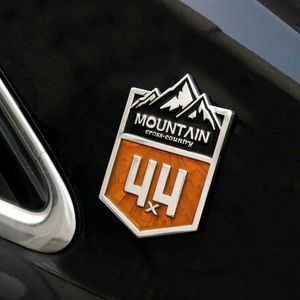 Cross-country Mountain 4X4 Emblem Grille Car Badge Stickers Metal Decal For Jeep Grand Cherokee Wrangler Toyota Highlander