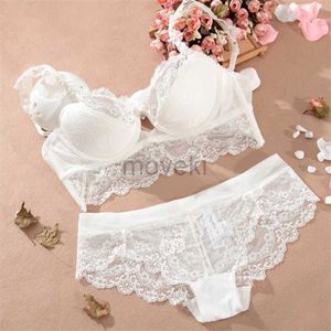 Bras set kvinnliga underkläder sexiga spetsar Bras Red Gatherar Push Up Women Underwear Bra Set Girl Transparent Cotton Bh and Panty Set BH Sujetador ZLN240109