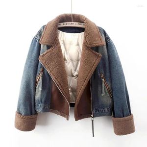 Kvinnans jackor 2024 Autumn Winter Lamb Wool Splicing Light Down Liner Cashmere Denim Jacket Women Lose Short Jeans Coat Ladies Tops B144