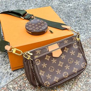 10A Tasarımcı Çantalar Çok Pochette Aksesuarları M44840 Debriyaj Kadınlar Erkek Çanta Çanta Zinciri Çapraz Vücut Omuz Çantaları Deri Dhgate Kabartmalı Tote Pochette Kahverengi Çanta