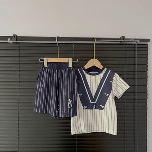 moda çocuk yaz kıyafetleri çocuk takım elbise bebek tişört polo çocuk tasarımcısı lüks en iyi kız çocuk giyim şort kollu tişörtler