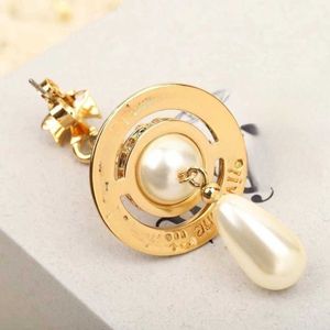 2024デザイナーXitai Queenjewellery Stud 003 Planet Micro an Gold Colored Diamond Short Drip Pearl Saturn Womens Earrings I