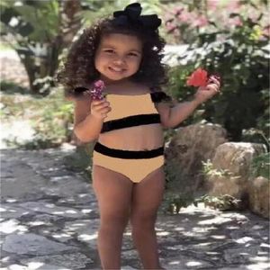 Çocuk kız mayo iki parçalı setler tasarımcı çocuk bebek mayoları yaz çocuk bikinis kızlar moda lüks mektup ekose baskılı mayo
