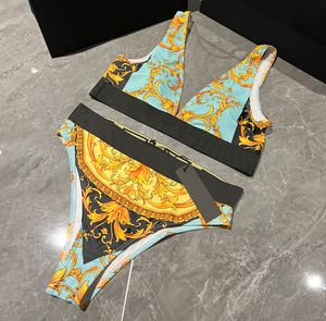 Altın Renk Tasarımcı Bikini Set Klasik Desen İki Parça Bikinis Seksi Push Up Mayo Lüks XL Plaj Giyim Hight Bel Mayo Kadın Moda Mayo Takımları Etiket