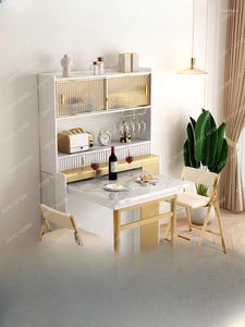 Badrum diskbänk kranar ljusa stenplatta matbord skåp hushåll liten lägenhet rektangulära bord och stolar set