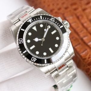 Mens Watch Designer 904L Material 40 مم حركة ميكانيكية أوتوماتيكية مضيئة الياقوت 50M مقاوم للماء عالية الجودة رجال مشاهدة مع مربع