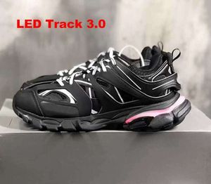 Chaussures habillees Designer Led Track 3 3.0 Chaussure Hommes Femmes Baskets Triple Noir Blanc Rose Bleu Orange Jaune Vert Tess. Sneaker in Gomma Piste Sport 4499ESS